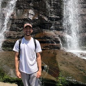 Meet your Posher, Diego